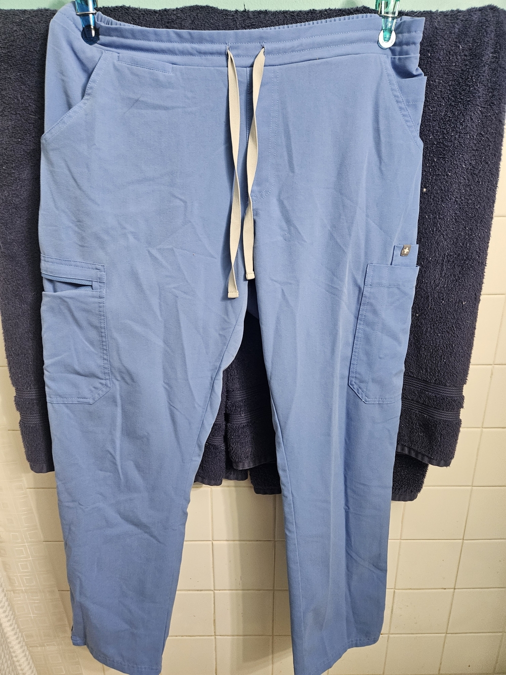 Figs Men's Sky Blue Drawstring Cargo Joggers